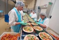 Oferta pracy w Holandii od zaraz produkcja pizzy bez znajomości języka 2022 Bunschoten