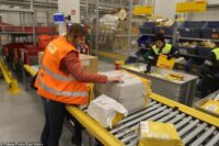 Fizyczna praca Holandia od zaraz sortownia paczek firmy DHL, Tiel